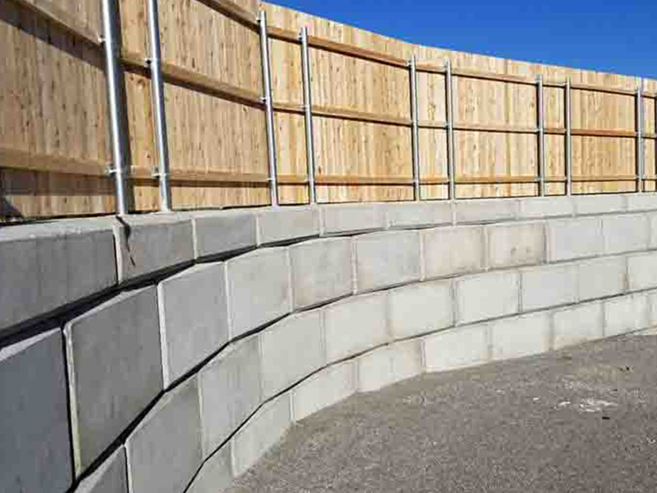 Commercial Wood fence contractor in the Southeastern Massachusetts area.