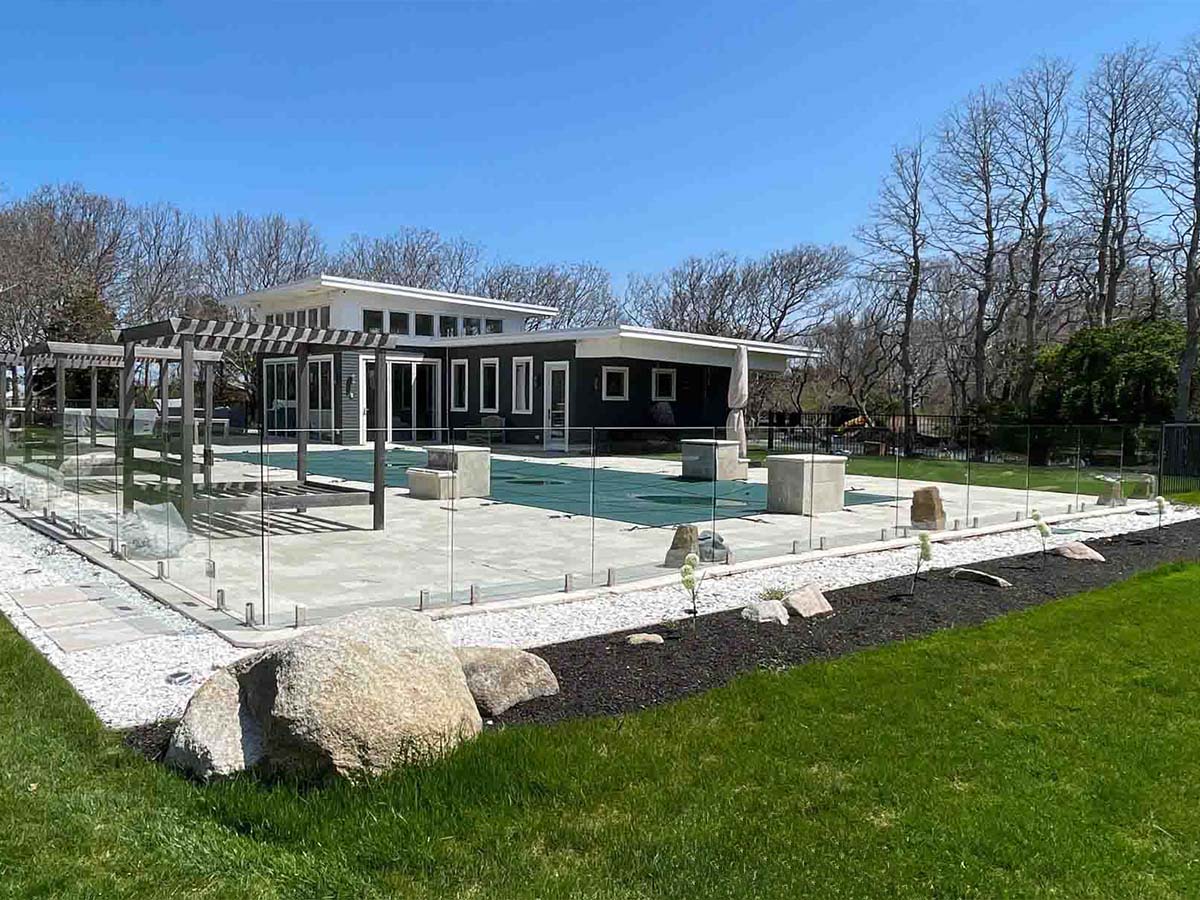 Glass fencing in Kingston Massachusetts